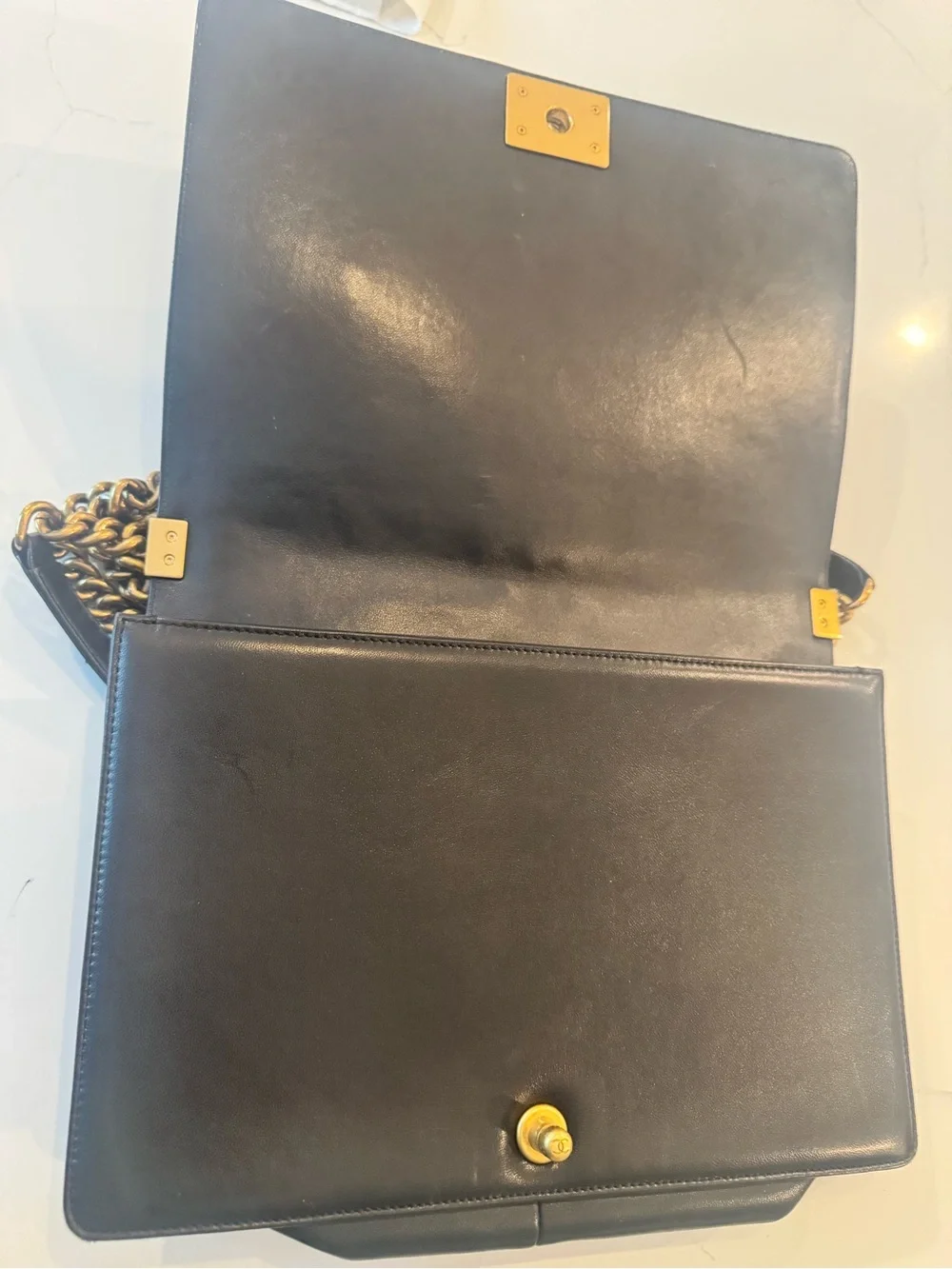 CHANEL shoulder bag